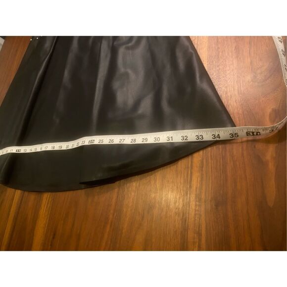 Smart Universe Wear Women’s Black Lamb Leather Studded Flared Skirt Medium NWT - Picture 4 of 8